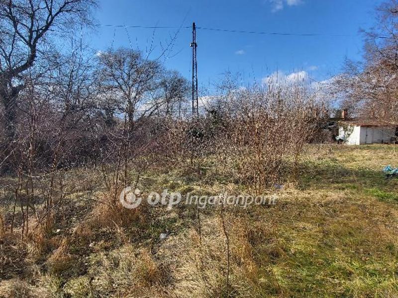 Eladó lakóövezeti telek Budapest