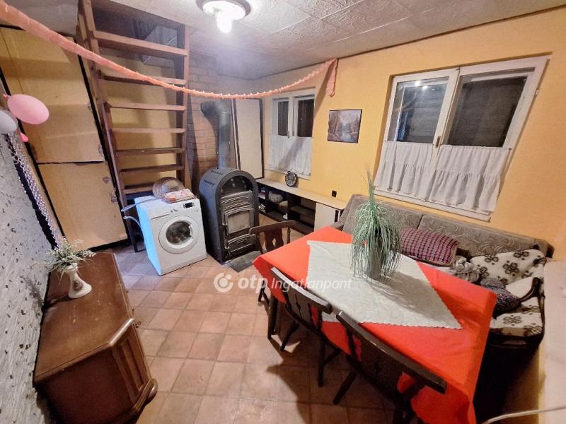 Eladó családi ház Cibakháza