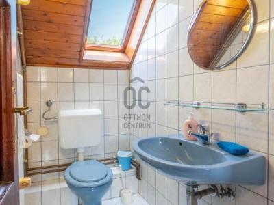 Eladó családi ház Áporka