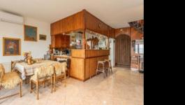 Eladó családi ház Áporka