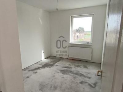 Eladó családi ház Szigetcsép