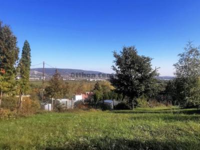 Eladó lakóövezeti telek Törökbálint