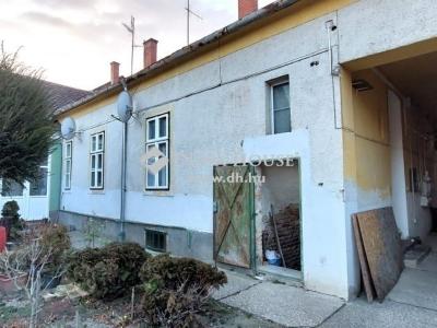 Eladó lakás Szombathely