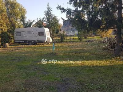 Eladó lakóövezeti telek Balatonfenyves