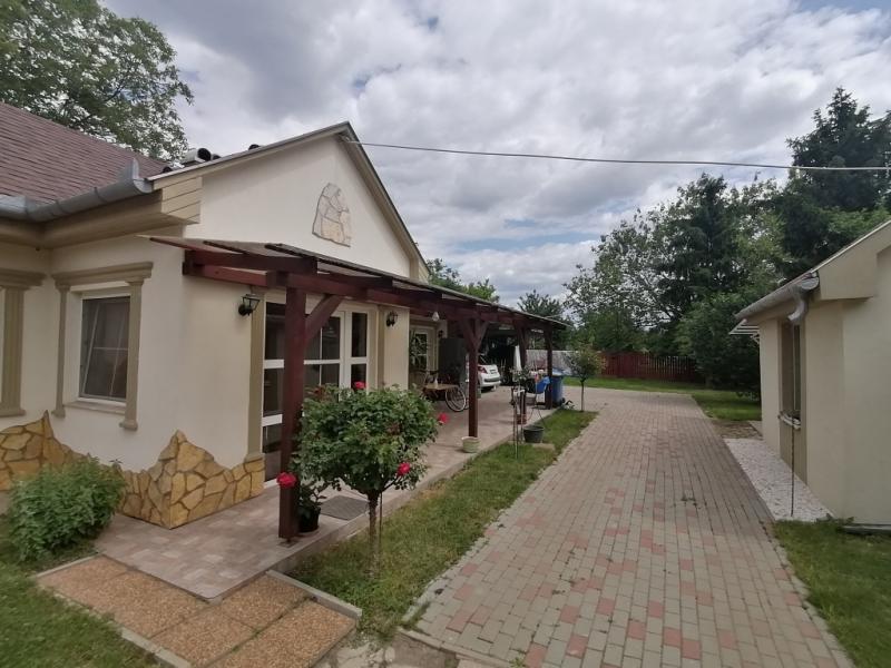 Eladó családi ház Debrecen