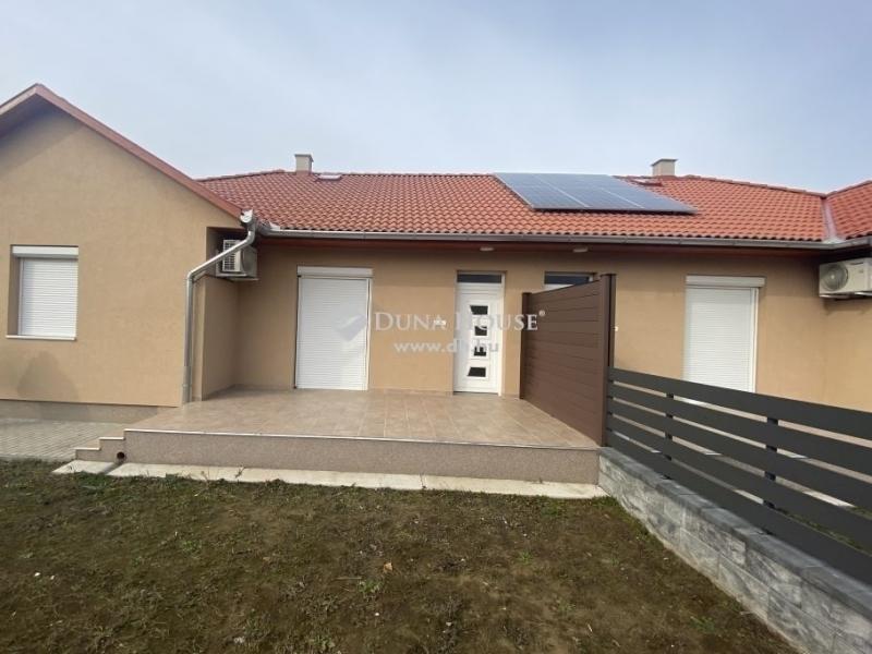Eladó ikerház Kóka