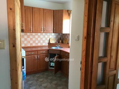 Eladó nyaraló Komló