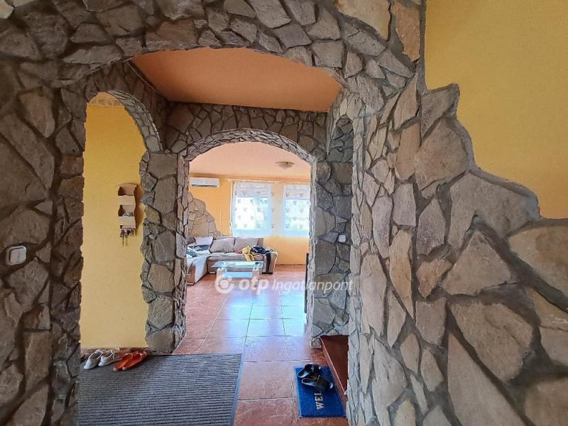 Eladó családi ház Kisújszállás