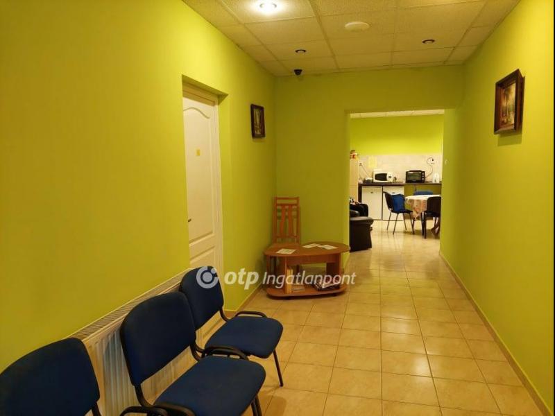 Eladó egyéb ipari ingatlan Veszprém