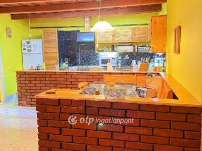 Eladó családi ház Tárnok