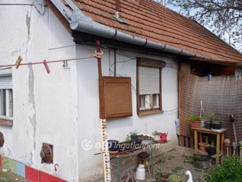 Eladó családi ház Gyula