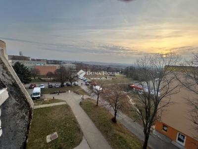 Eladó lakás Pécs