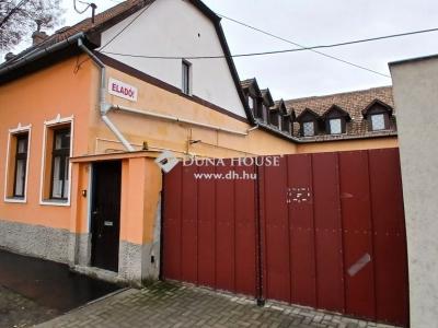 Eladó családi ház Kecskemét