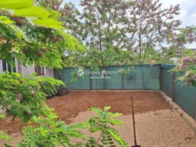 Eladó nyaraló Tápiószentmárton