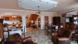 Eladó családi ház Szeged