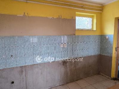 Eladó családi ház Püspökladány