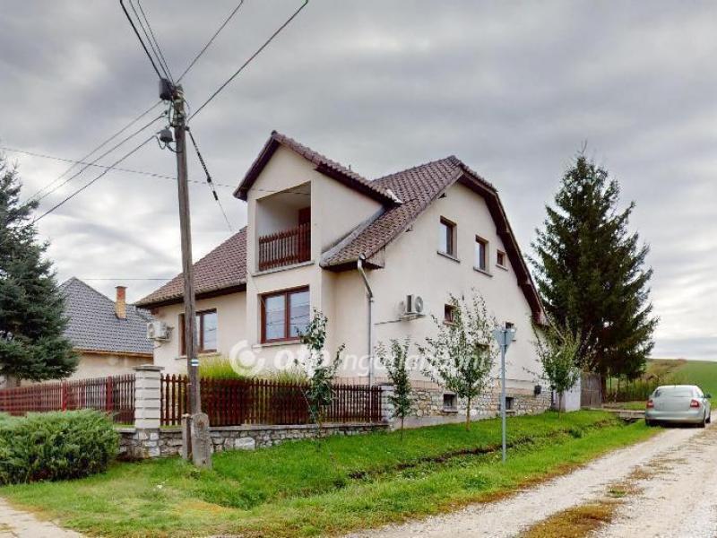 Eladó családi ház Dédestapolcsány