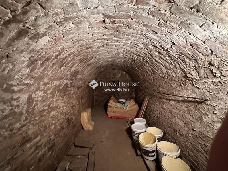 Eladó családi ház Tamási