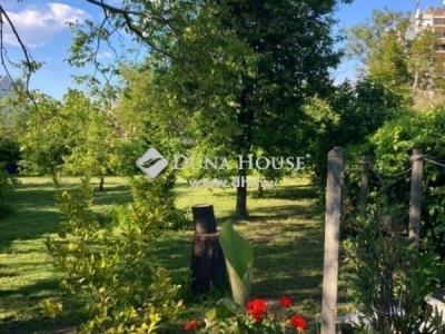 Eladó családi ház Vác