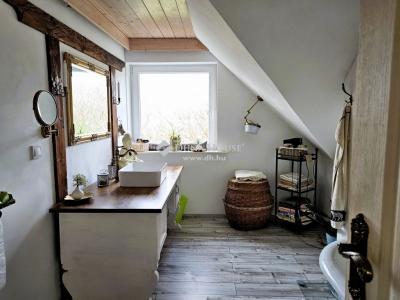 Eladó családi ház Erdősmárok