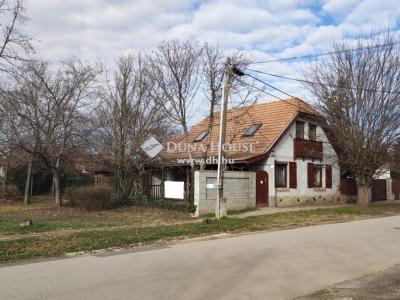 Eladó családi ház Gyál