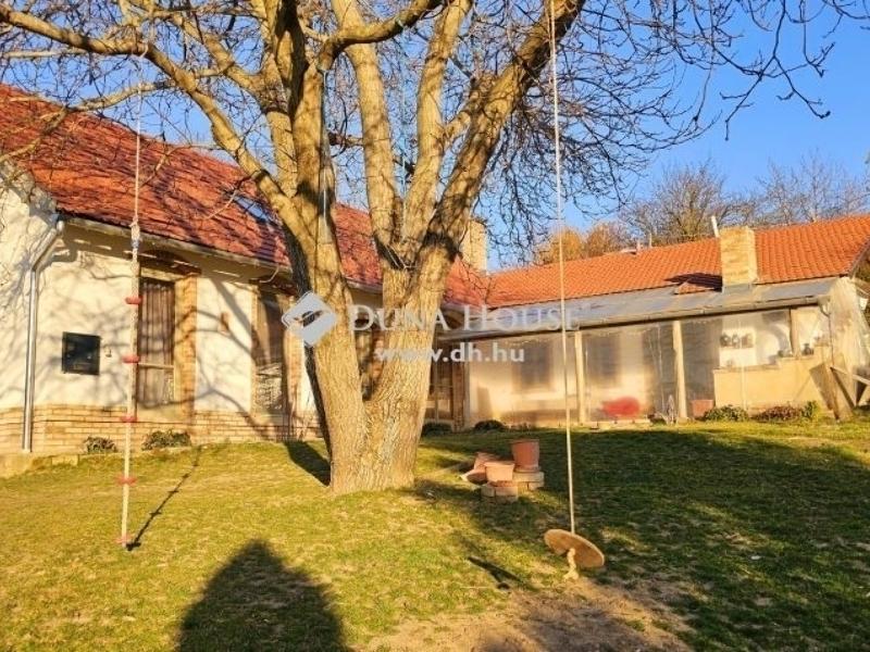 Eladó családi ház Egerág