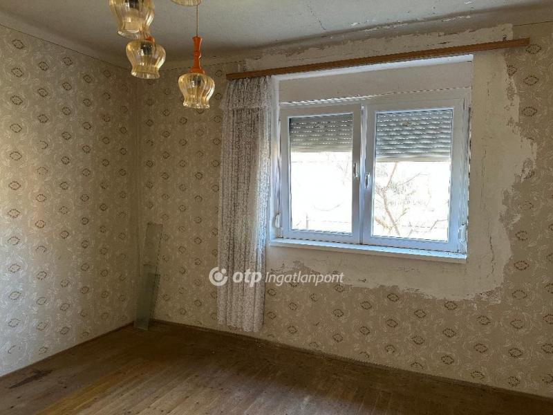 Eladó családi ház Harkány