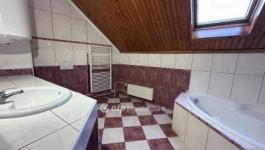 Eladó lakás Jászberény