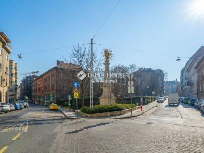 Eladó utcai bejáratú üzlethelység Budapest