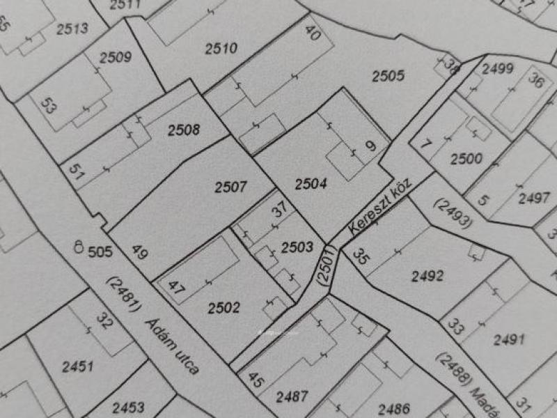 Eladó lakóövezeti telek Mezőkövesd
