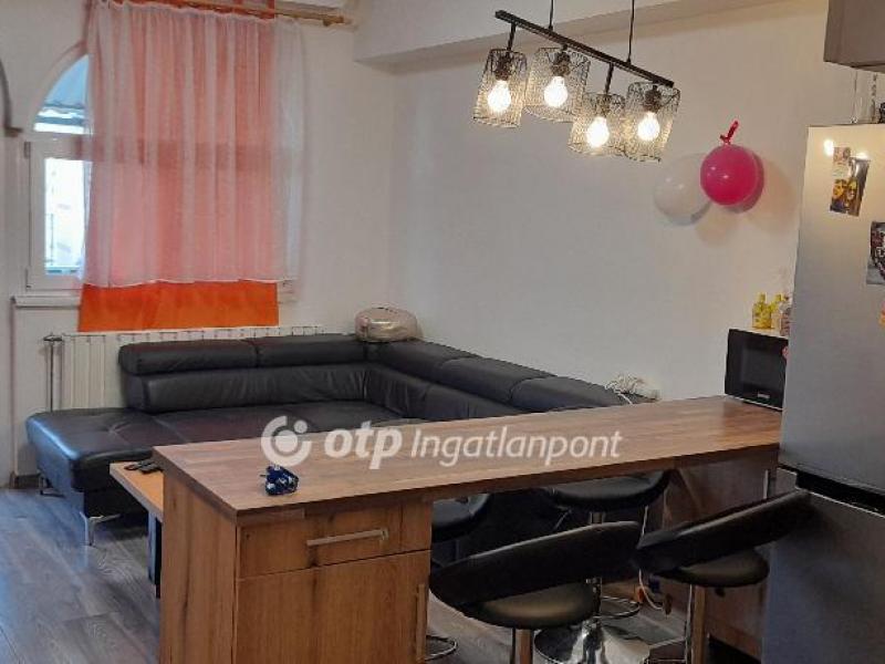 Eladó lakás Szeged