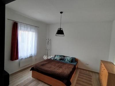 Eladó családi ház - 4033 Debrecen