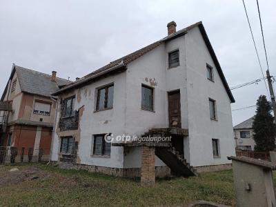 Eladó családi ház Tiszavasvári