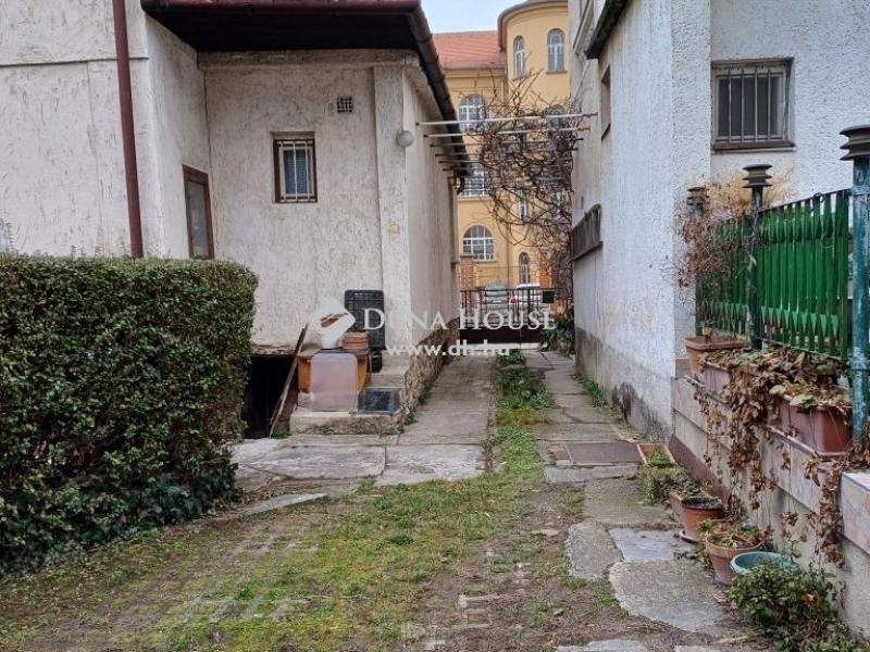 Eladó ikerház Pécs