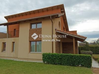 Eladó családi ház Siófok