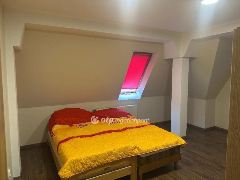 Eladó családi ház Siófok