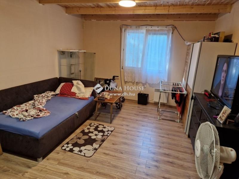 Eladó családi ház Nyáregyháza