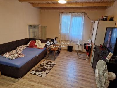 Eladó családi ház Nyáregyháza
