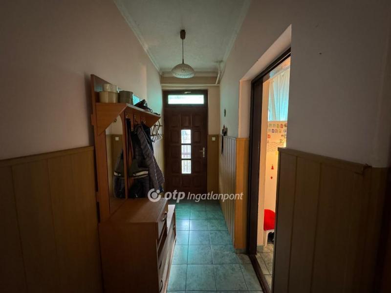 Eladó családi ház Demecser
