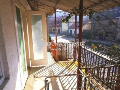 Eladó családi ház Esztergom