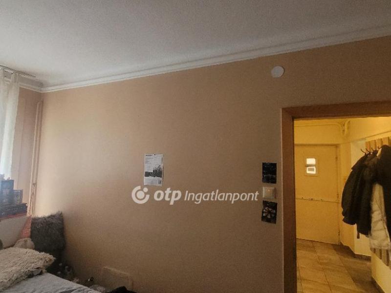 Eladó lakás Jászberény