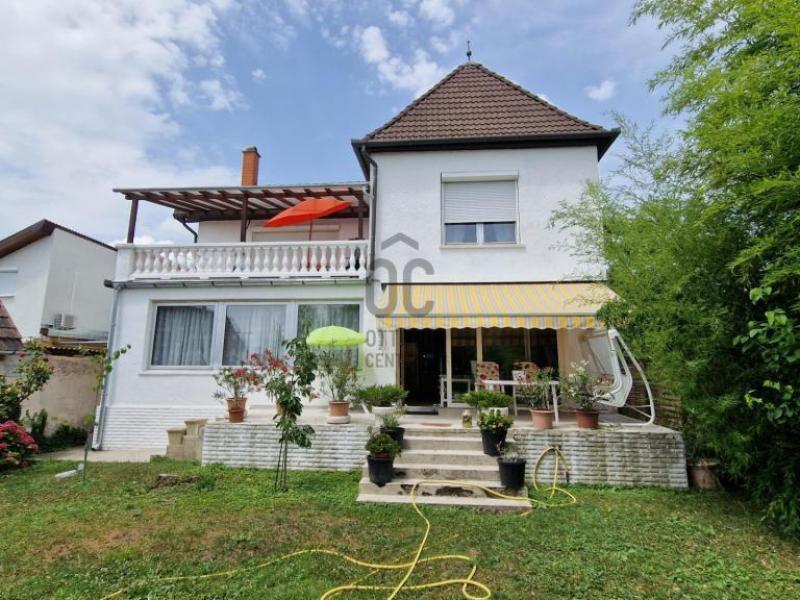 Eladó családi ház Budapest