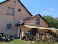 Eladó családi ház Monor