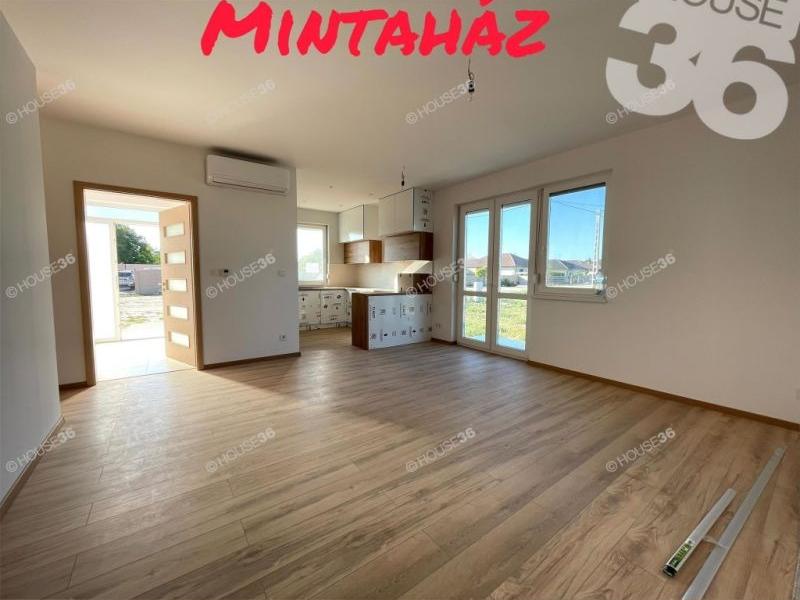 Eladó családi ház Kecskemét