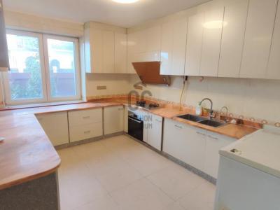 Eladó családi ház Budapest