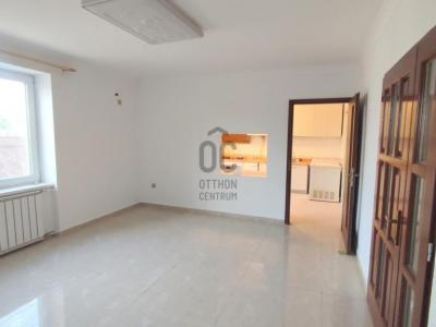 Eladó családi ház Budapest