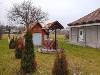 Eladó családi ház Ecseg