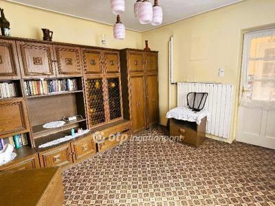 Eladó családi ház - 5100 Jászberény
