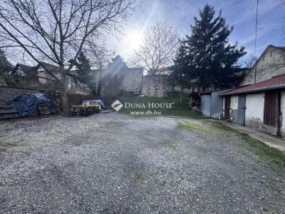 Eladó lakás Siklós