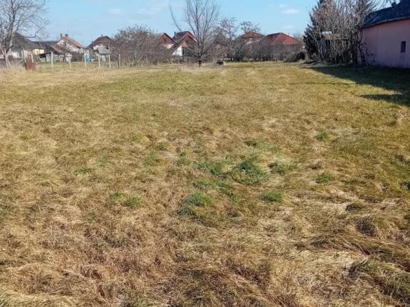 Eladó üdülőövezeti telek Hajdúszoboszló